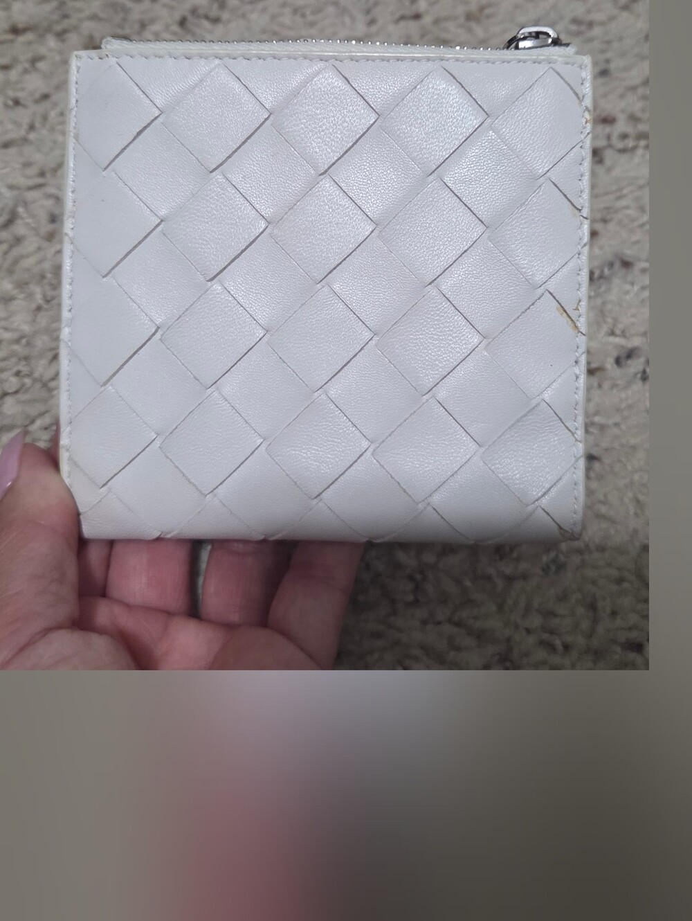 Authentic Bottega Veneta Intrecciato White Leather Bi-Fold Wallet - Picture 2 of 10